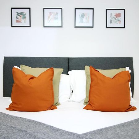 No 49 City Apartments, Perfect For Business And Leisure Stays, 10 Min Drive Into City Centre, Easy Access To Local Transport, 1Br And 2Br Available, Free Parking Cardiff Luaran gambar
